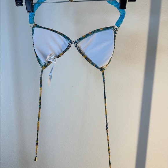 Multicolor Patterned Bikini Top - Picture 2 of 2